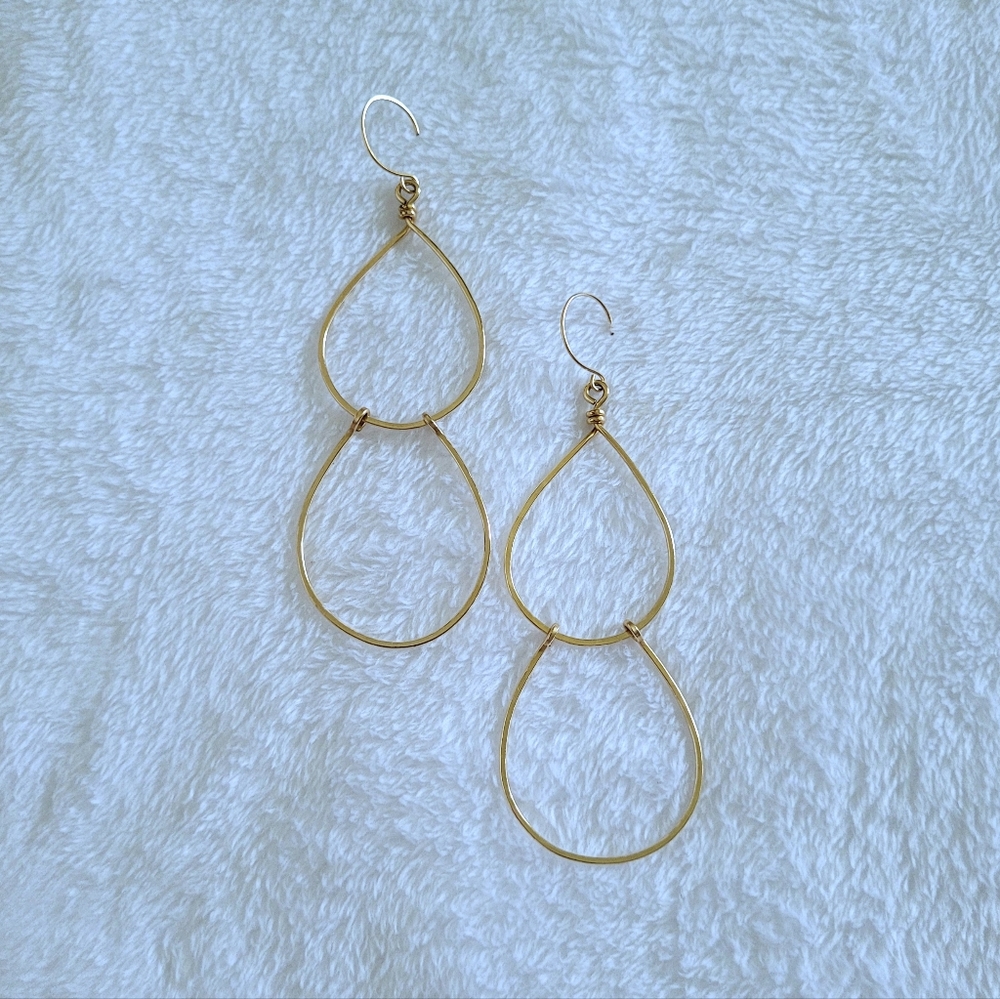 Hammered🔨 Gold💛 Two✌️ Tier Earrings - Picture 4 of 13